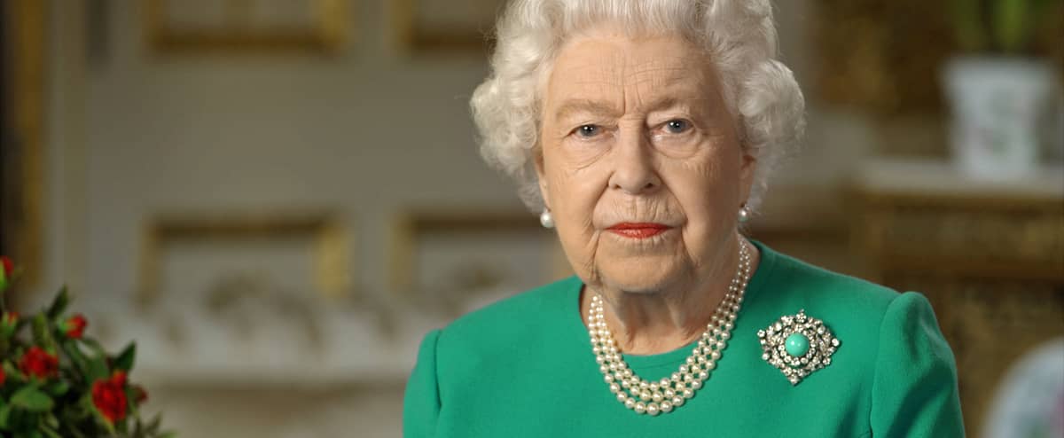 COVID-19: la Reine Elizabeth II salue le dévouement des ...