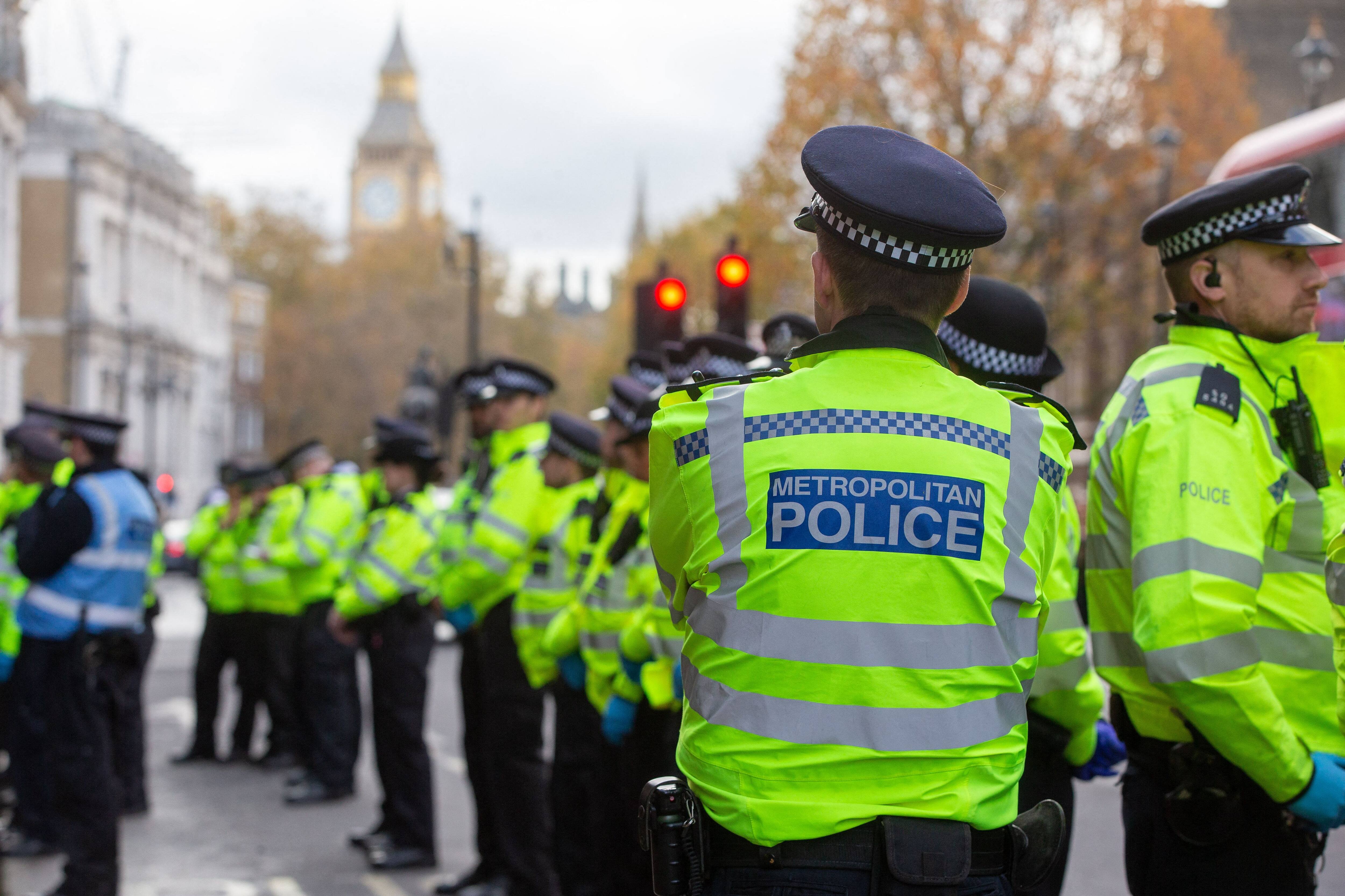 Un policier renvoy&eacute; pour avoir dirig&eacute; une pizzeria pendant son cong&eacute; maladie