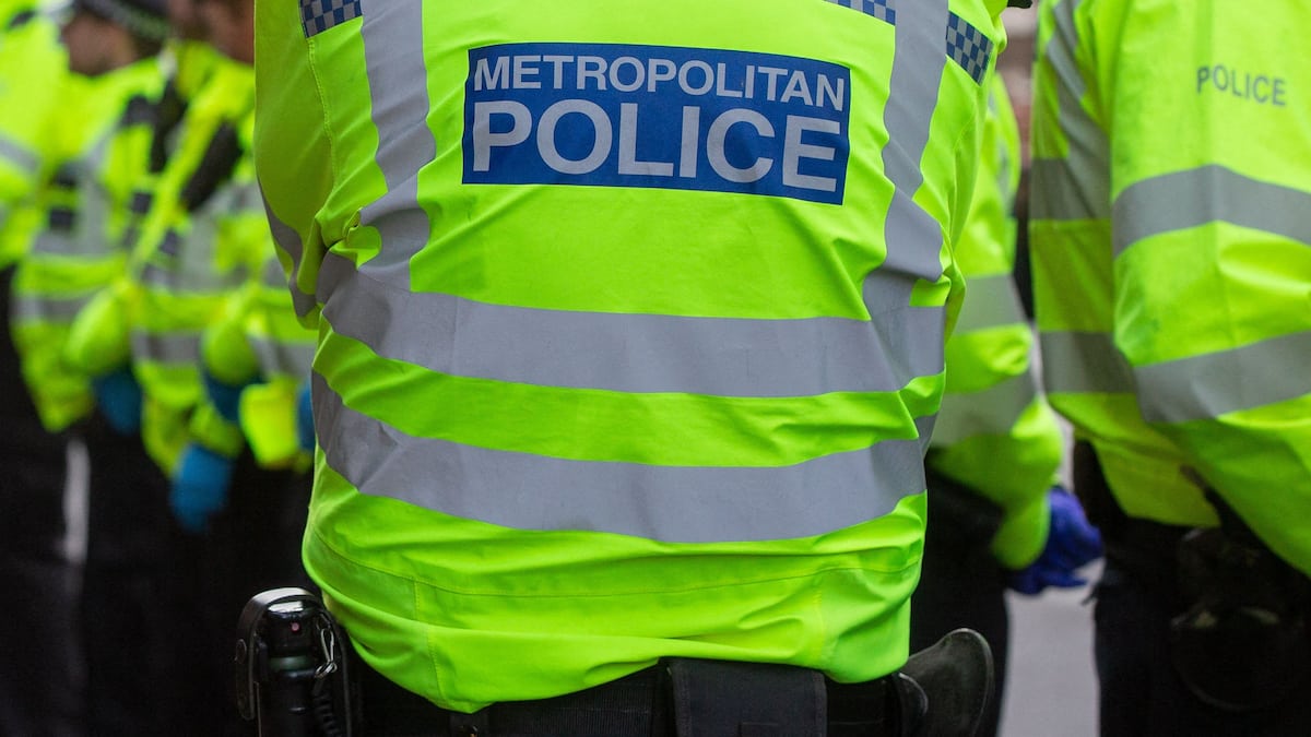 Un policier renvoyé pour avoir dirigé une pizzeria pendant son congé maladie