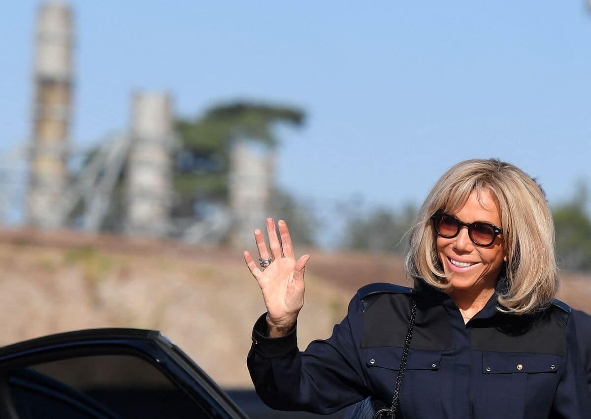 Brigitte Macron vis&eacute;e par une infox transphobe