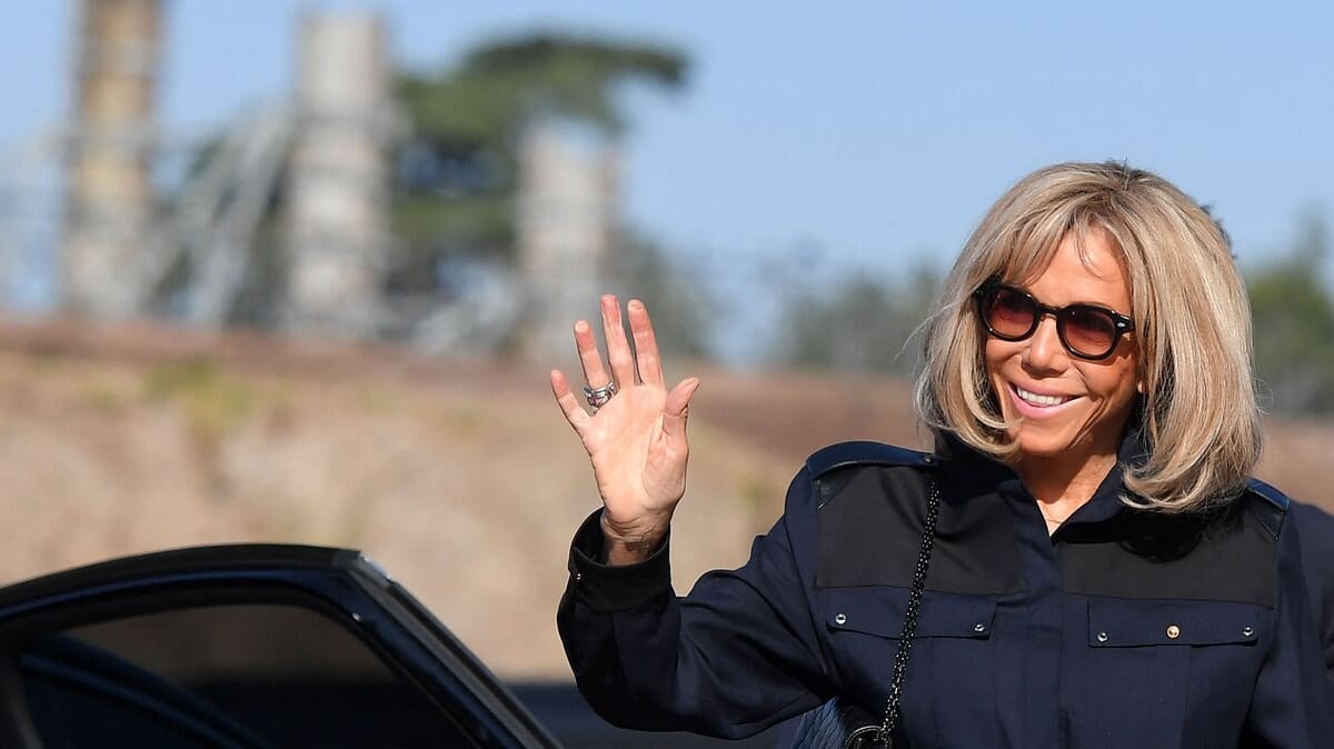 Brigitte Macron visée par une infox transphobe