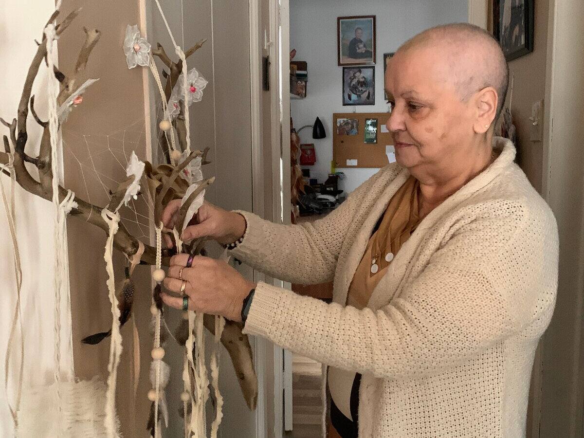 La madre de Brian Paré, Gabrielle Veilleux Boutet, dijo al Journal que su hijo sufre de paranoia y graves problemas de ansiedad desde que vivió una infancia difícil, en un contexto de violencia doméstica.