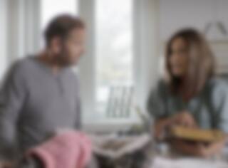 François Avard envoie une flèche à Éric Bruneau