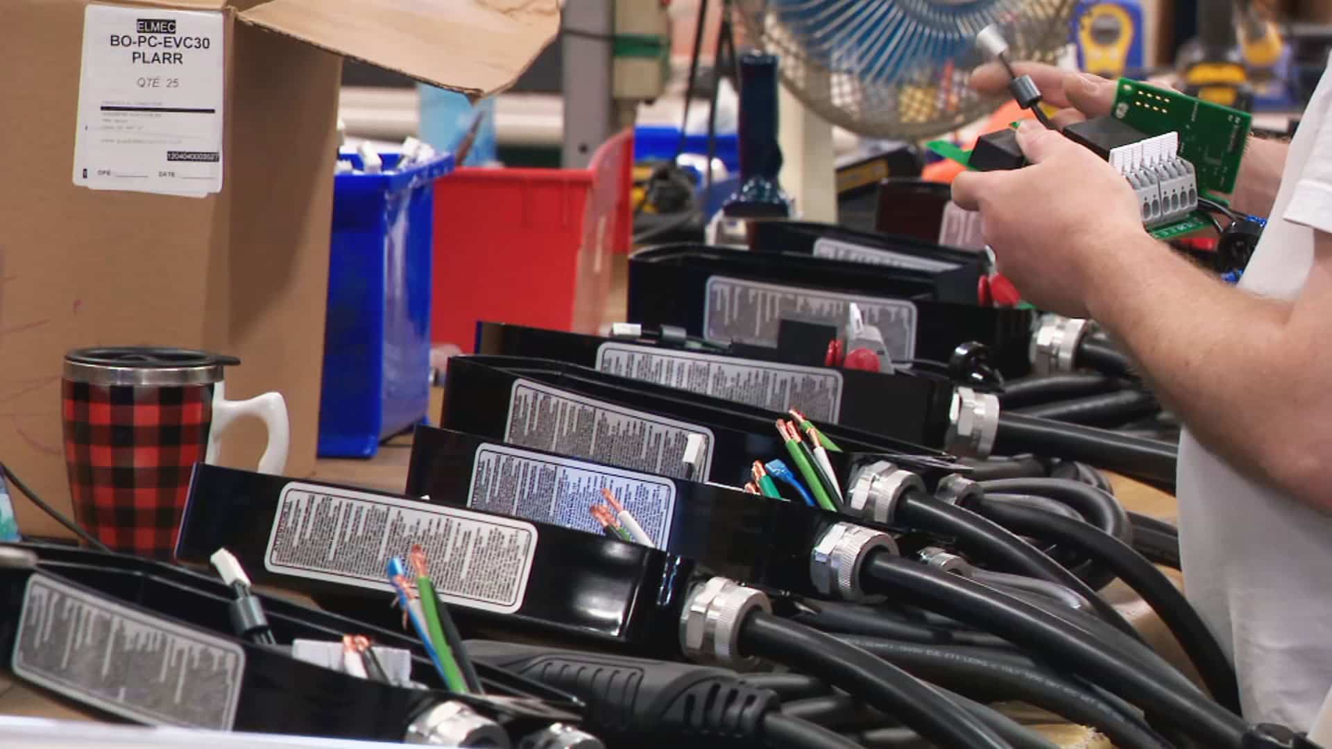 Les fabricants de bornes de recharge &agrave; bout de souffle