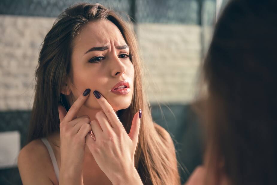 Image principale de l'article Démystifier l’acné d’adulte