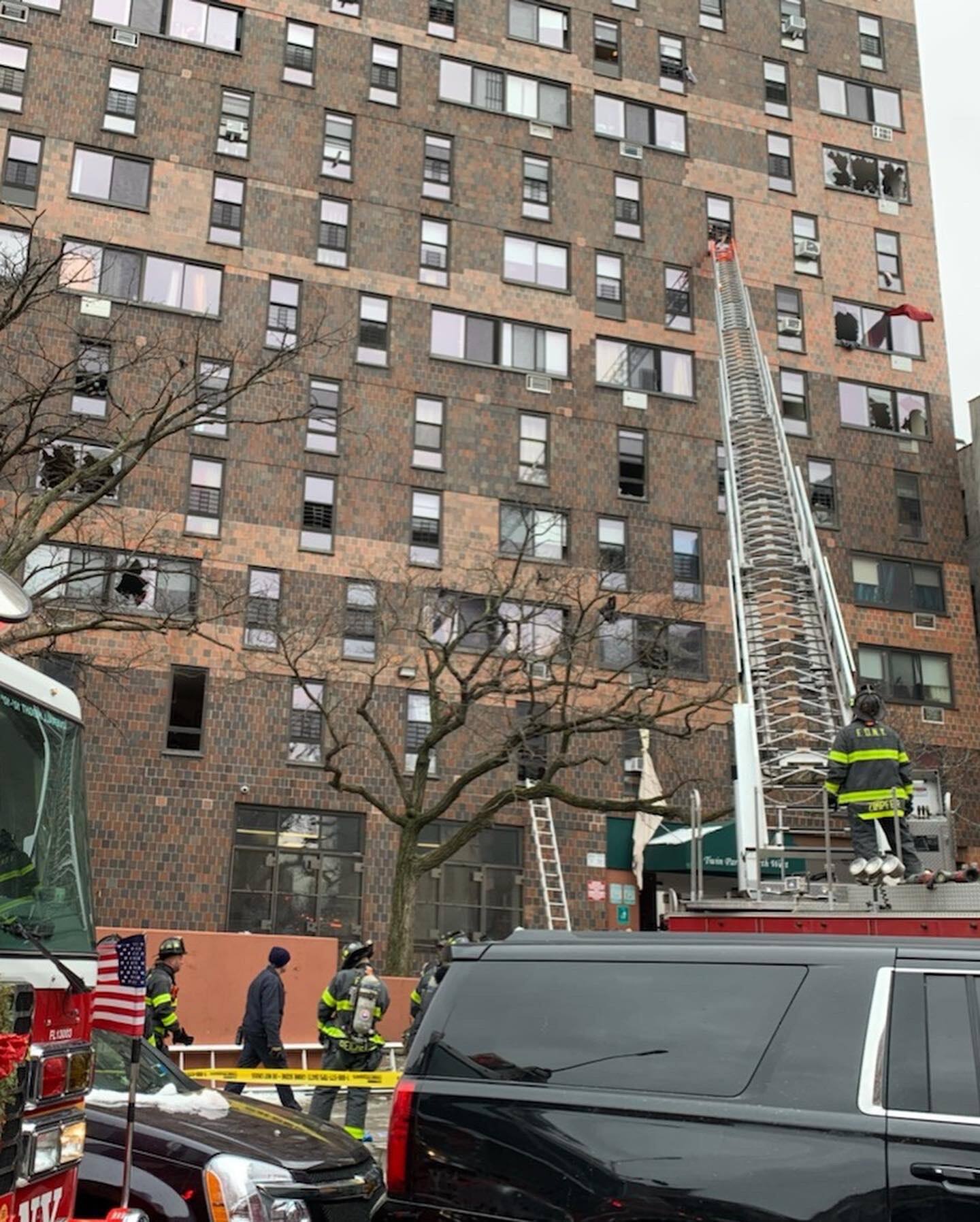 PHOTOS | Plus d&rsquo;une cinquantaine de bless&eacute;s dans un incendie &agrave; New York