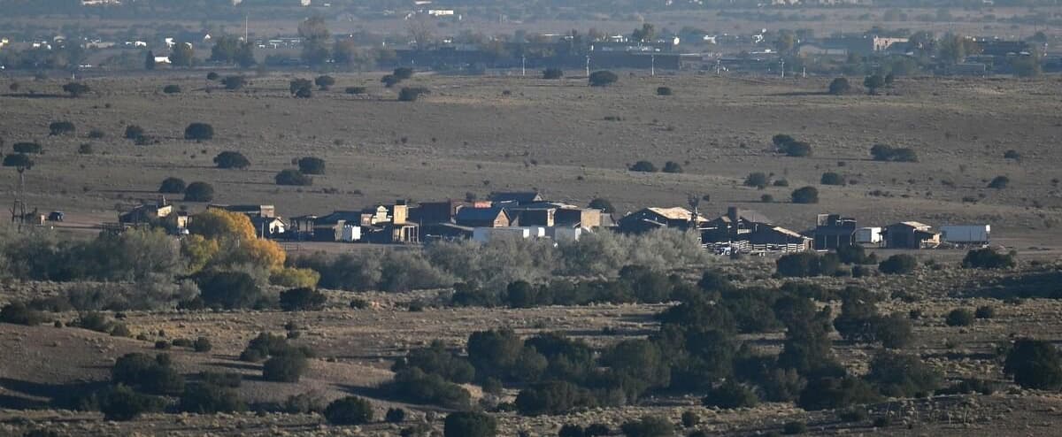 Tir mortel d’Alec Baldwin sur un tournage: deux personnes au cœur de l’enquête