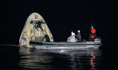 Cuatro astronautas relatan su regreso a la Tierra con SpaceX