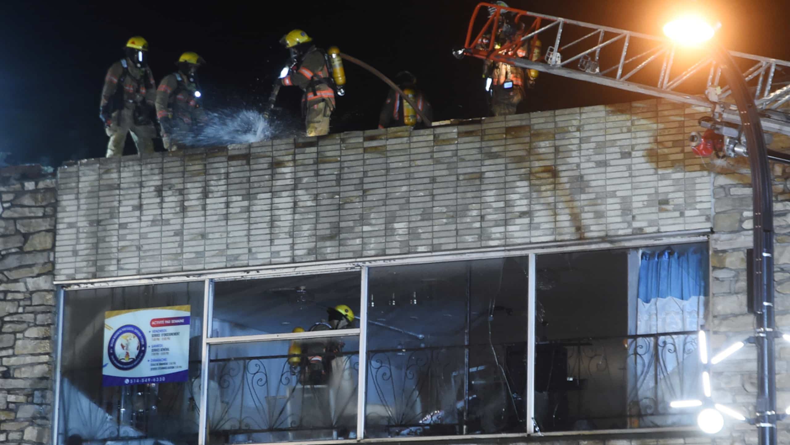 The Ravage Quebec Building Montréal: un incendie ravage un lieu de culte dans Saint-Michel | JDM ...