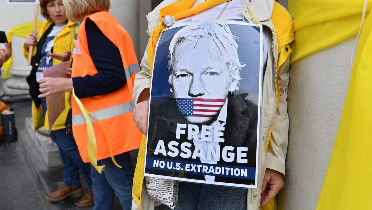 Qu'arrivera-t-il à Julian Assange s'il est extradé aux États-Unis?
