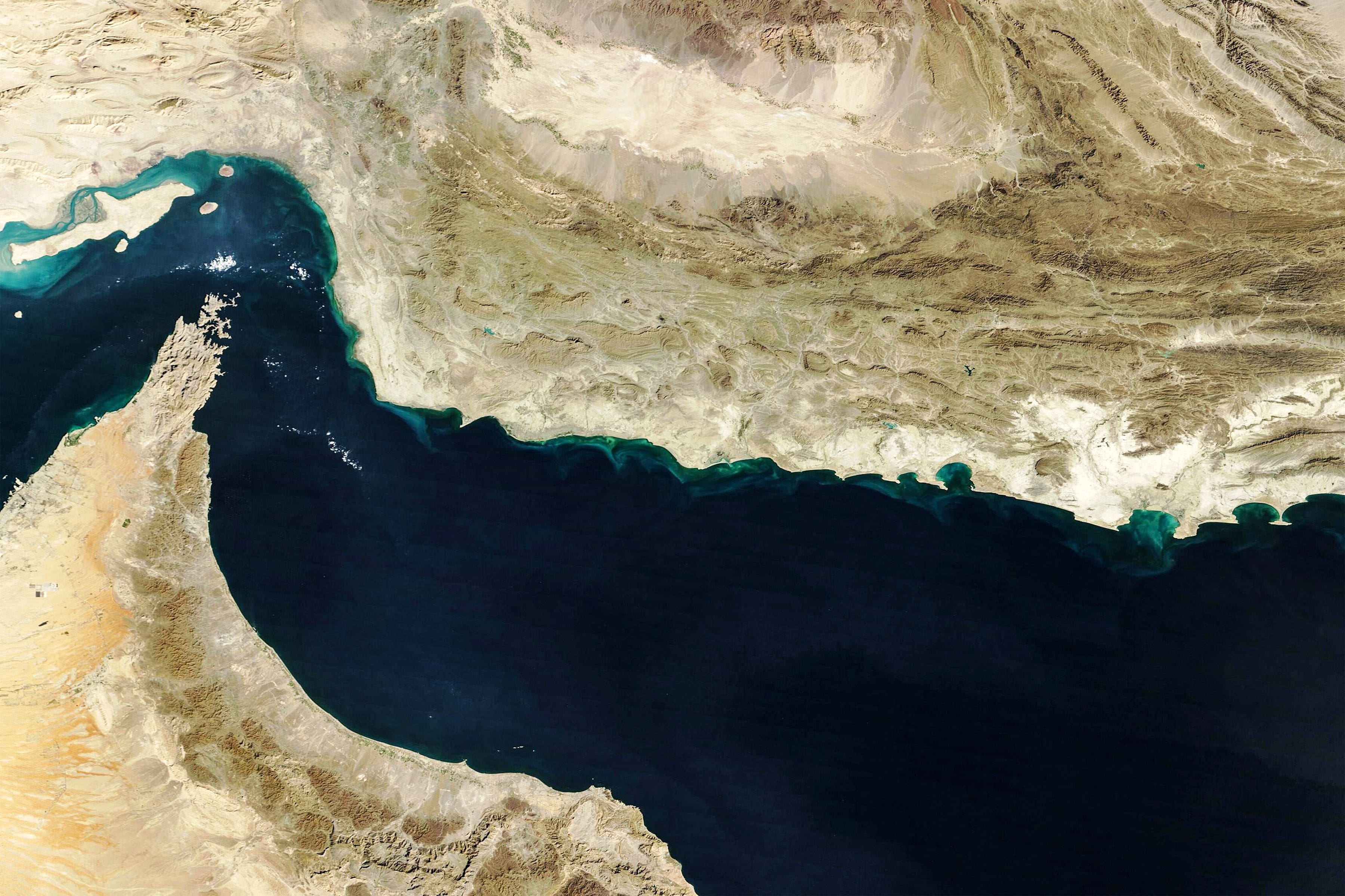 L'Iran propose de rouvrir sous sept jours le détroit d'Ormuz