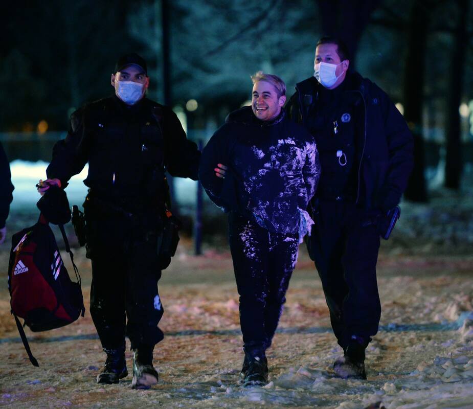Image principale de l'article Quelques centaines d'amendes la première nuit