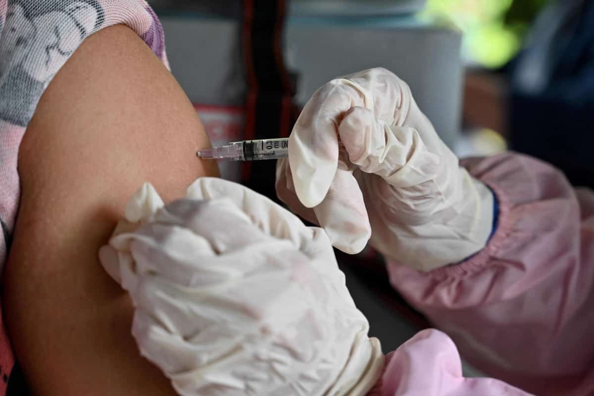 La 4e dose de vaccin contre la COVID autoris&eacute;e pour les 50 ans et plus aux &Eacute;tats-Unis