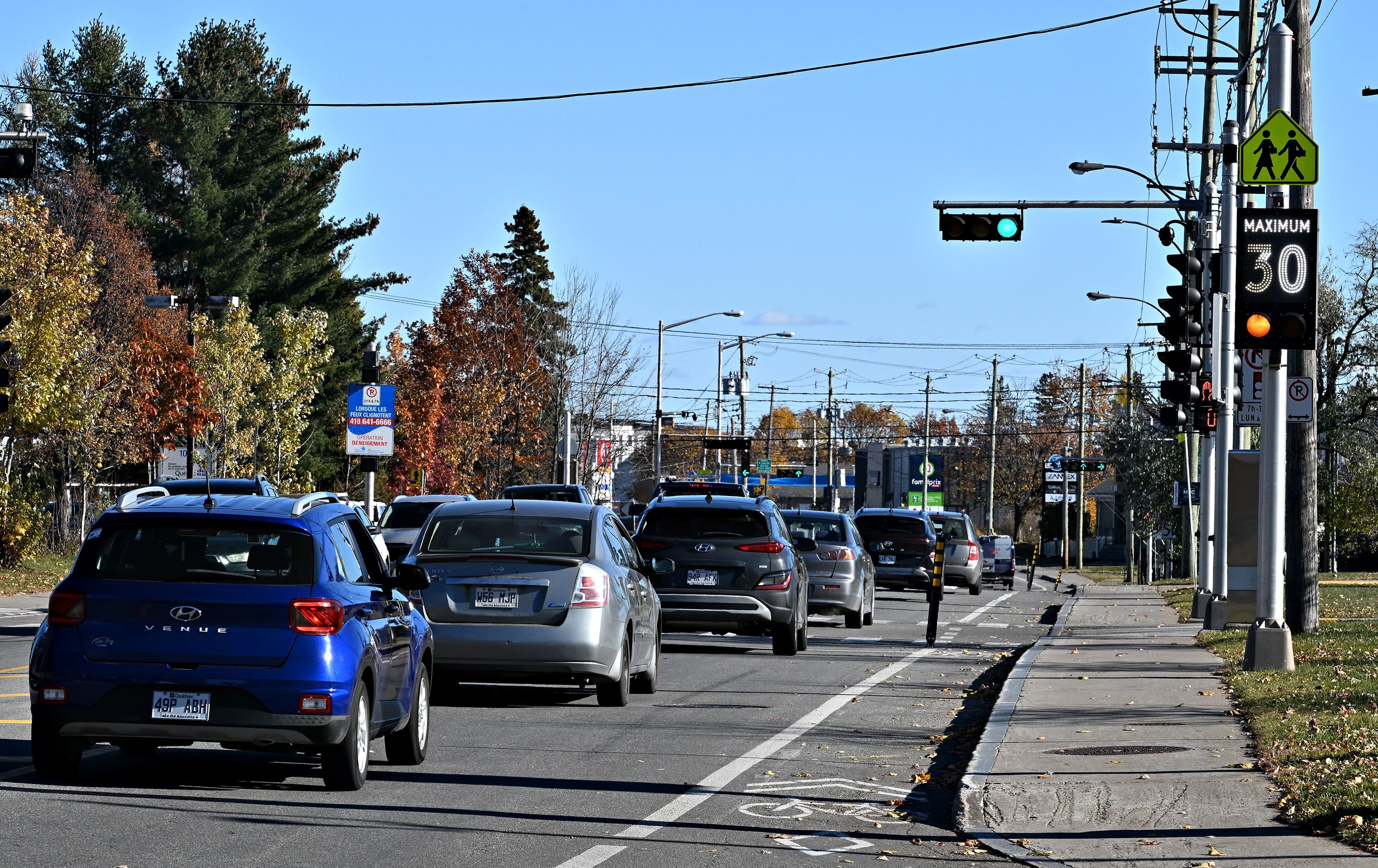 Zone scolaire à Québec: trois automobilistes sur quatre ont le pied pesant, selon CAA