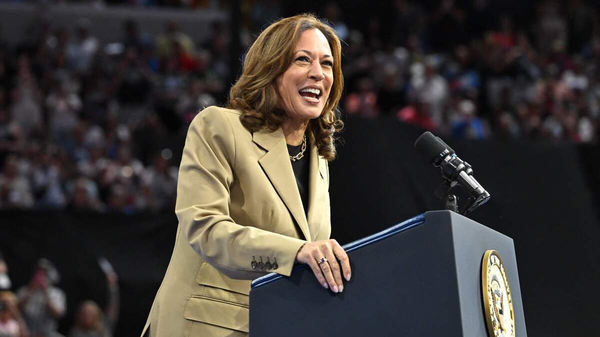 Polls show Kamala Harris leading Donald Trump in key states Polls show Kamala Harris leading Donald Trump in key states