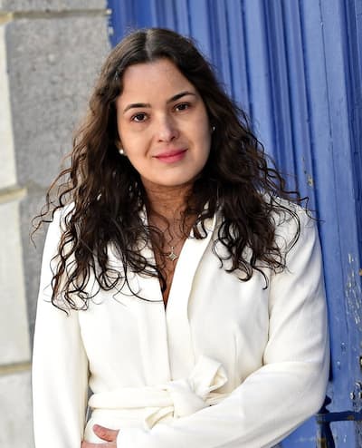 «La musique n’a pas de frontières»: la Québécoise Alexiane en équipe ...