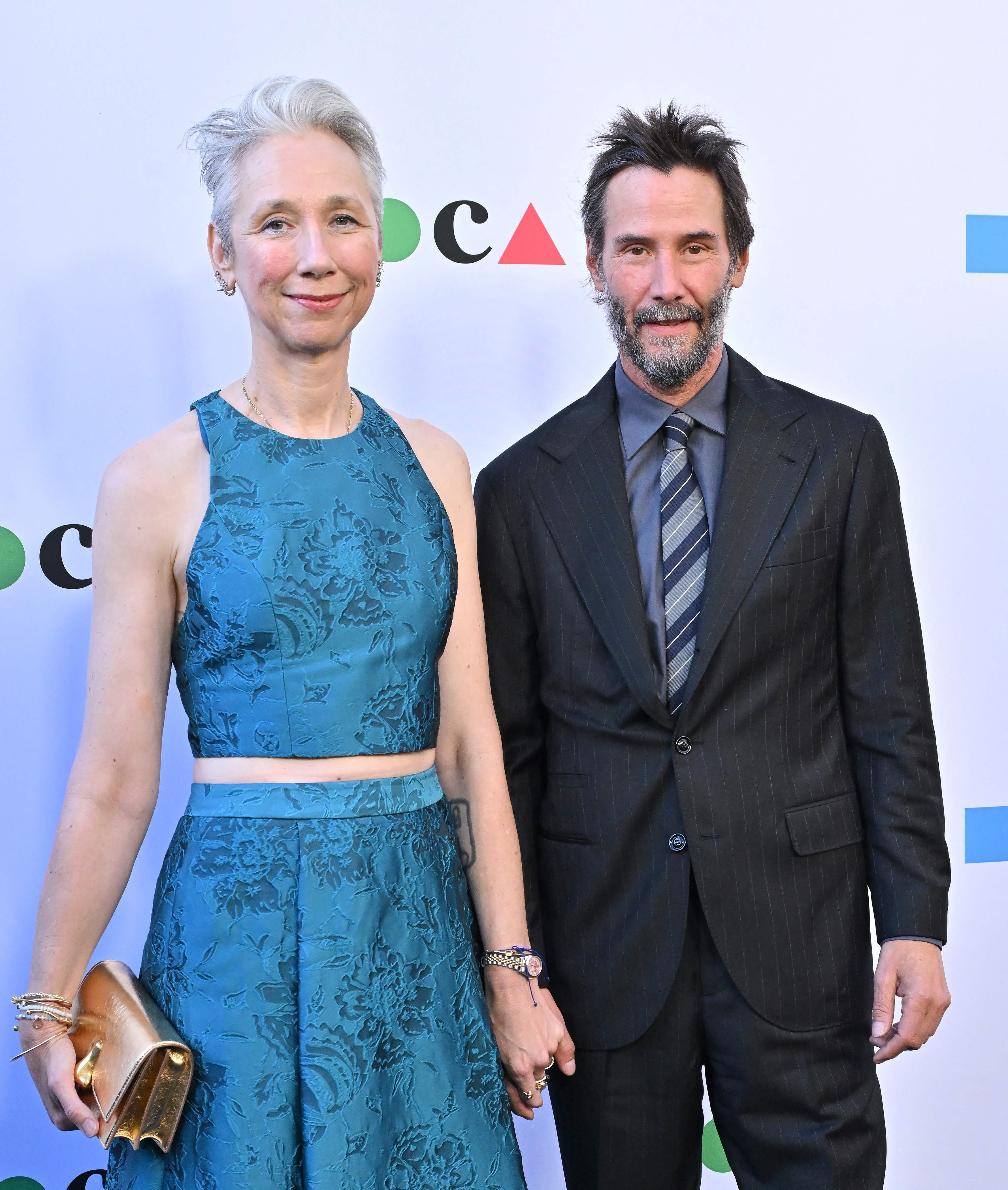 Rare sortie de couple pour Keanu Reeves et son amoureuse au Gala annuel du Musée d'art contemporain