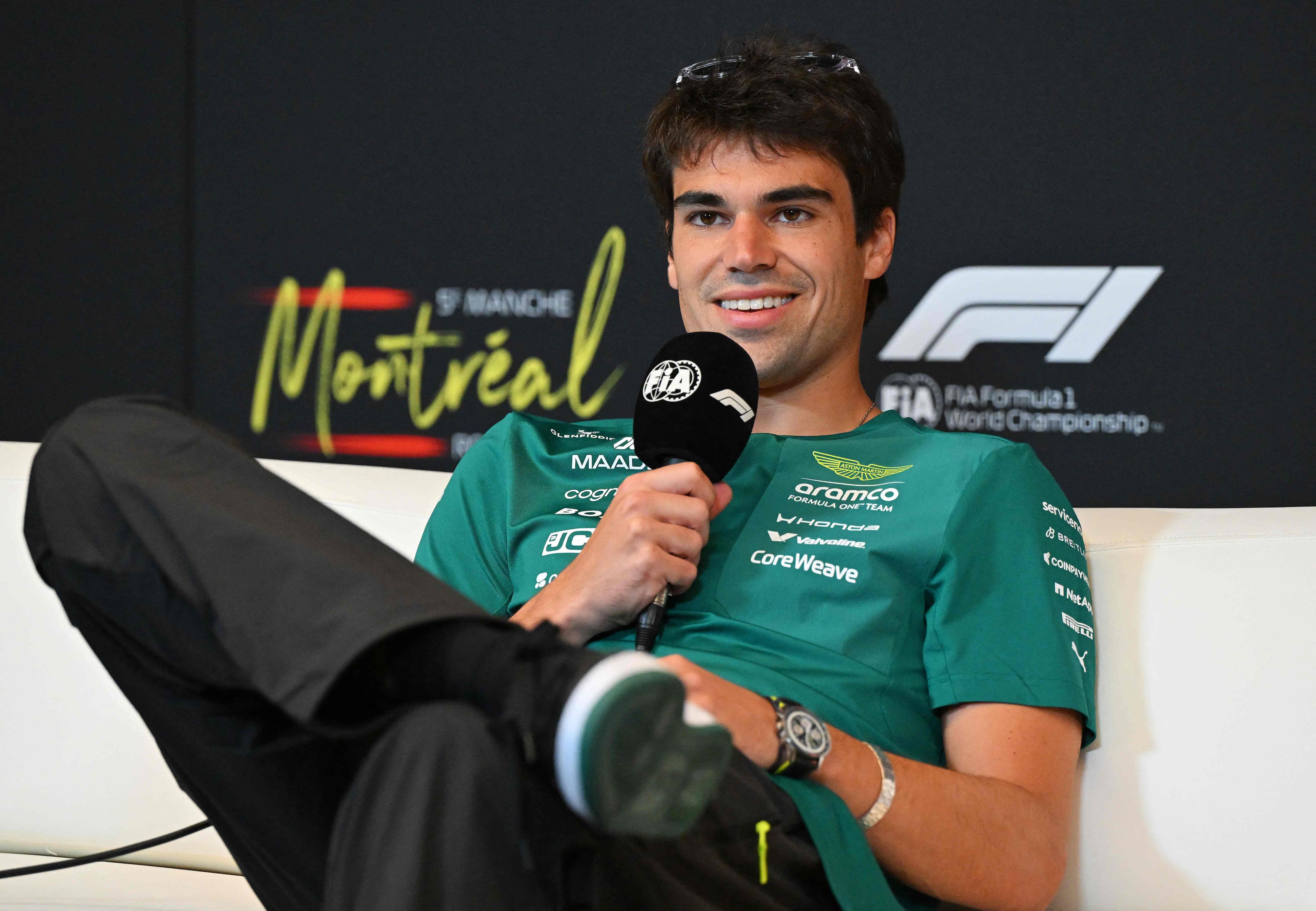Lance Stroll na conferência de imprensa do jogo.