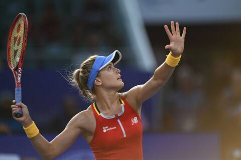 Eugenie Bouchard no puede terminar el trabajo