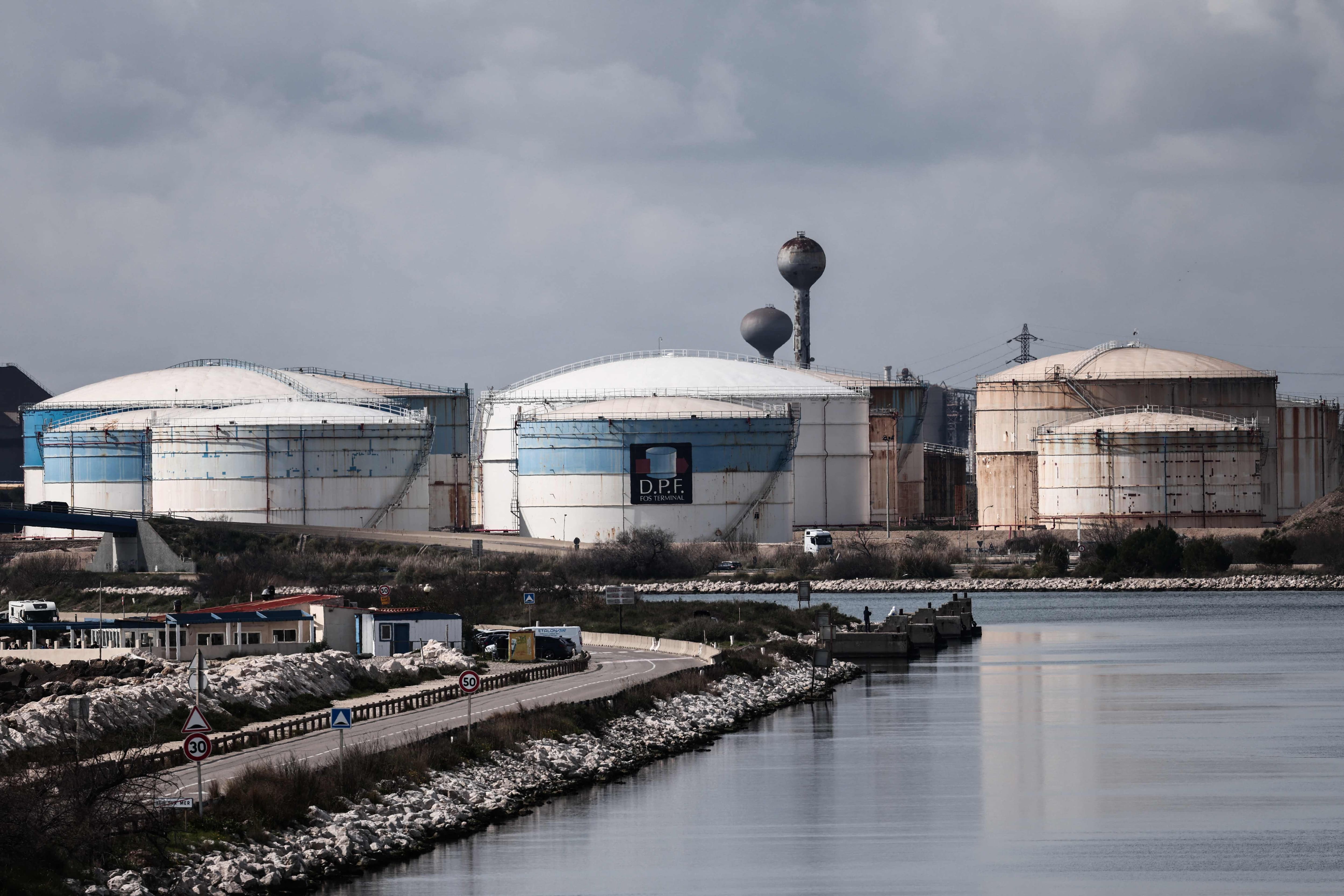 La production p&eacute;troli&egrave;re des pays du Golfe r&eacute;duite de 10 millions de barils par jour