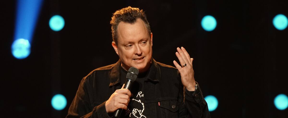 Au tour de Mike Ward de reporter des spectacles pour cause de COVID