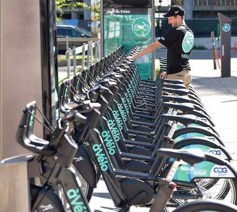 The city of Quebec is offering electric assisted bicycles as of Friday