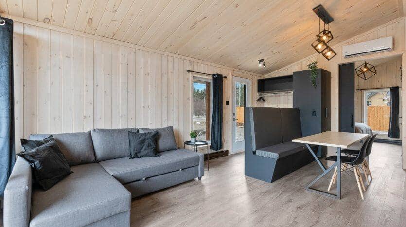 Un chaletcondo neuf sur le site du Spa Nordique à vendre pour 299 900 à SaintFerréolles