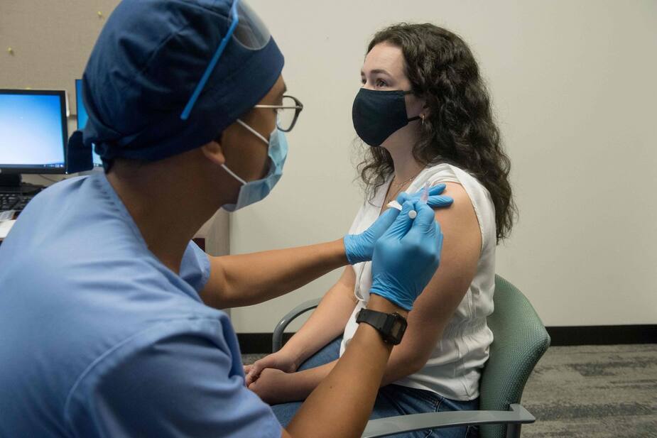 Image principale de l'article Un vaccin efficace à 94,5%: ce qu’il faut savoir