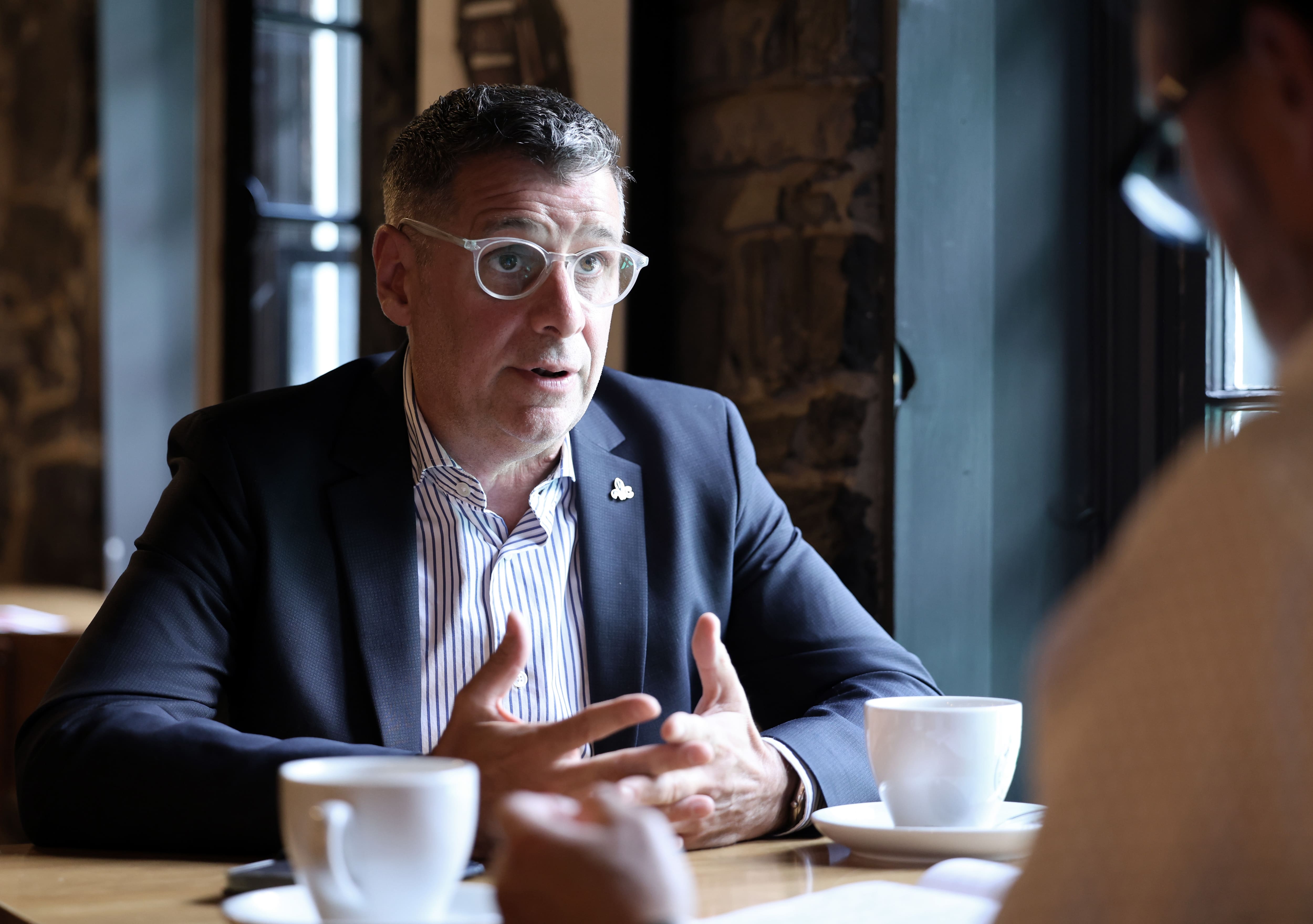 Pont Pierre-Laporte fermé après une nuit mortelle: Éric Duhaime profite de la congestion pour défendre le troisième lien