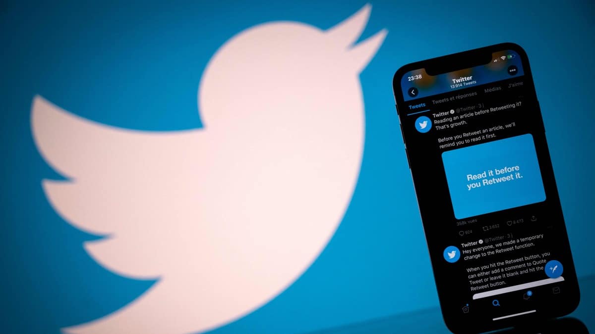 Lourde perte pour Twitter, mais la publicité résiste