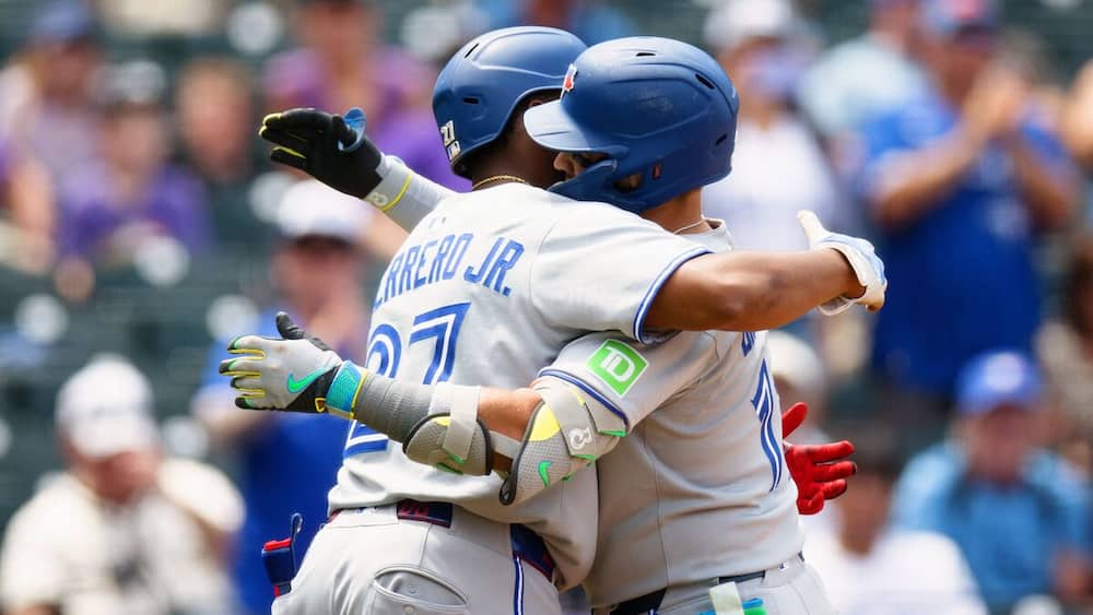 Les Jays se réveillent en fin de match