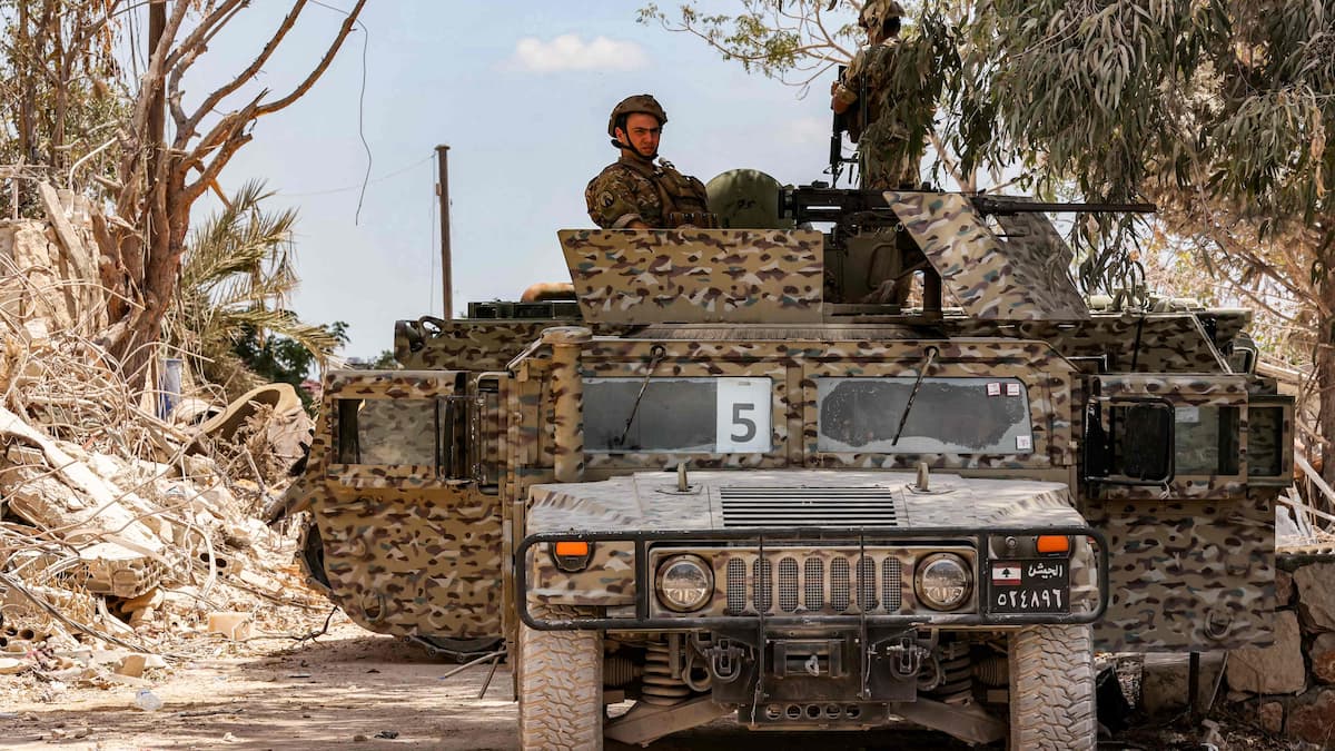 The Lebanese army condemns Israeli attacks which prevent its deployment in the south of the country The Lebanese army condemns Israeli attacks which prevent its deployment in the south of the country