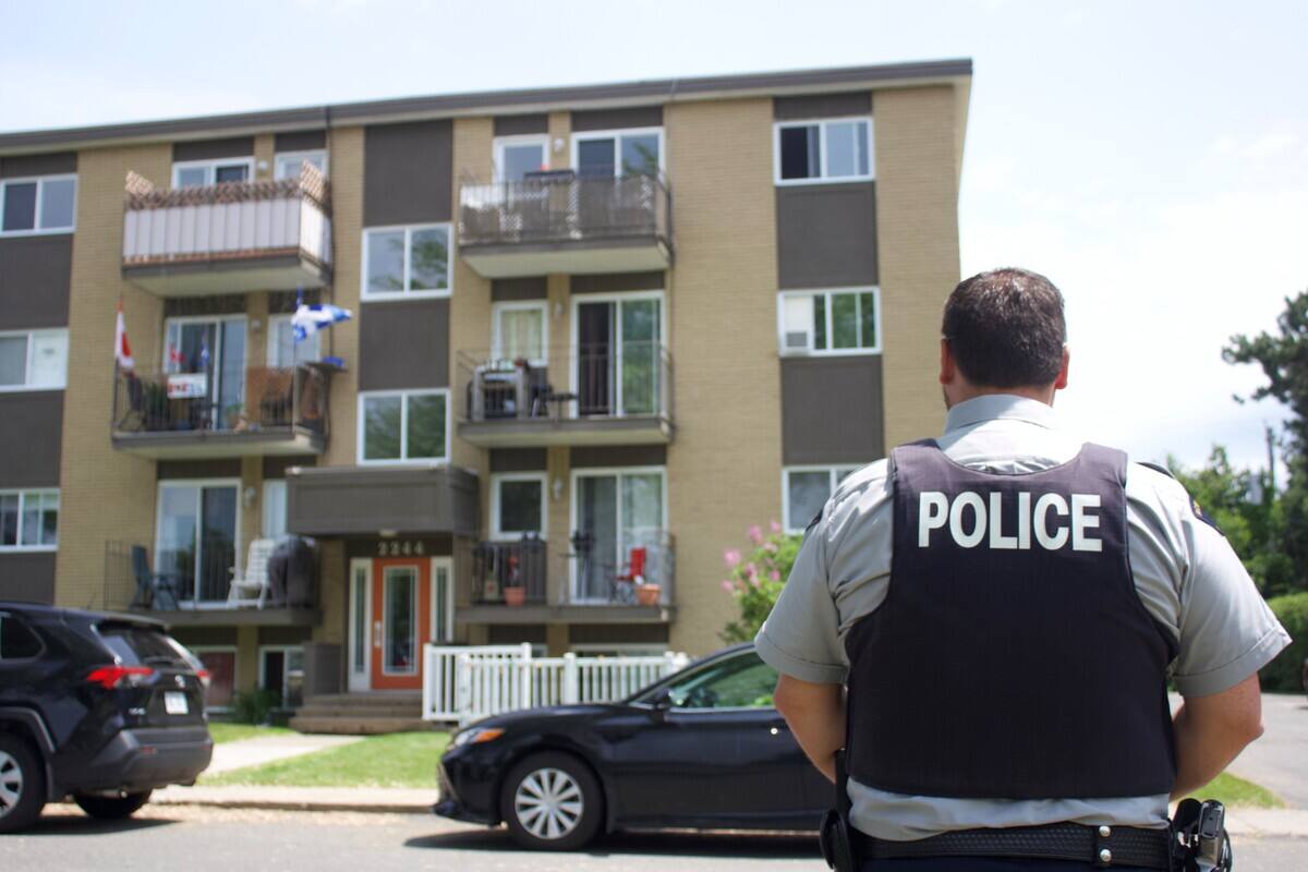 La GRC m&egrave;ne des perquisitions contre un groupe n&eacute;o-nazi