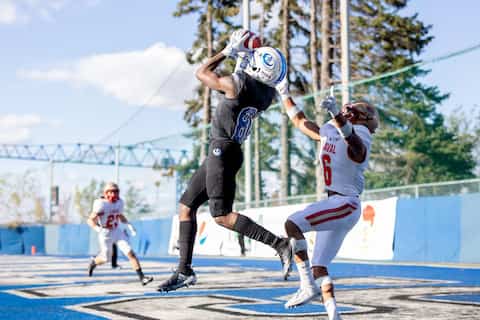 Hassan Dossou during his family's first touchdown that made it 7-7.
