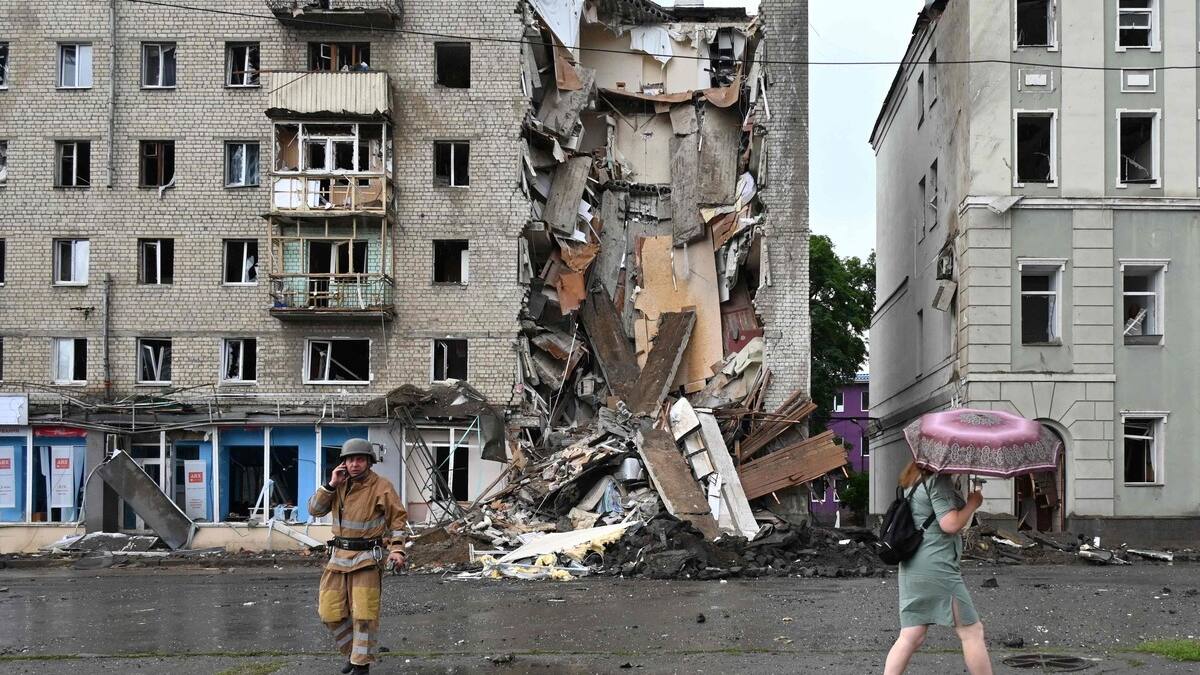 Le bilan de la frappe sur un immeuble en Ukraine passe à 26 morts