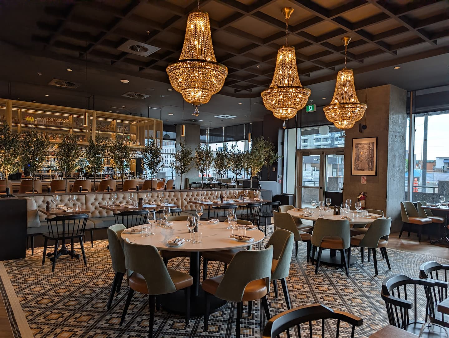Une première brasserie française Chez Lionel s'installe au Complexe Jules-Dallaire à Québec