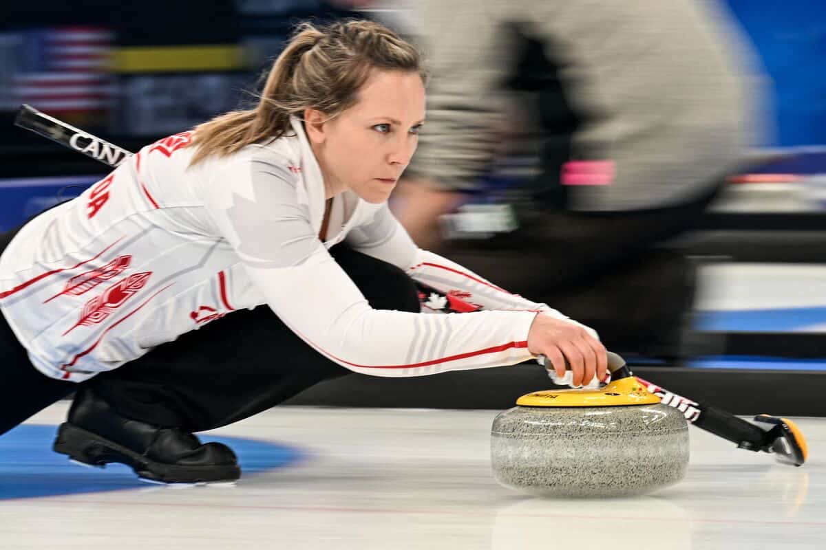 Curling double mixte: le Canada peut encore r&ecirc;ver &agrave; une m&eacute;daille