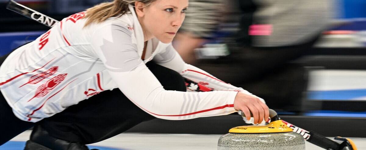 Curling double mixte: le Canada peut encore rêver à une médaille