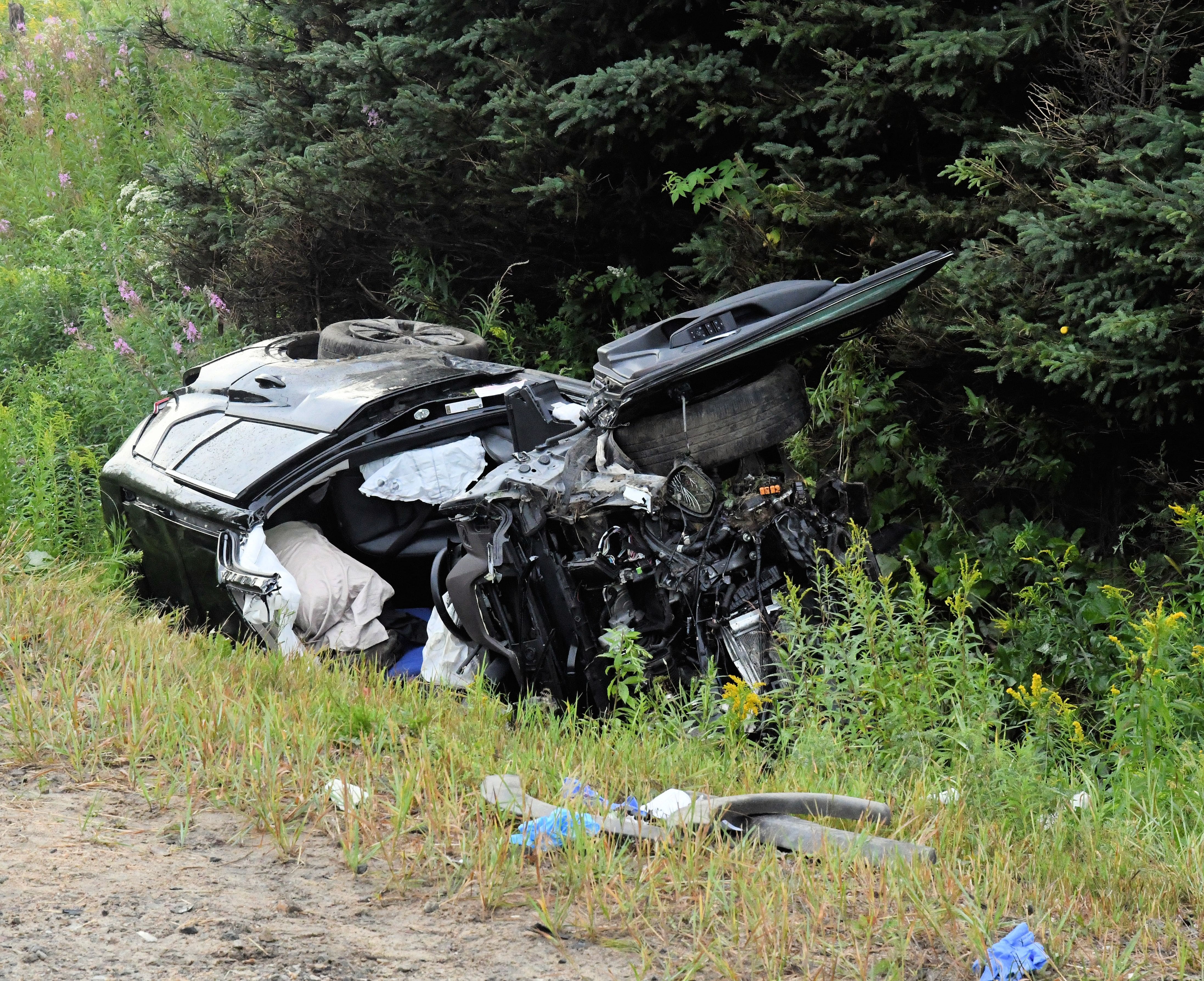 Nuit meurtrière au Québec: trois sorties de route mortelles surviennent en quelques heures