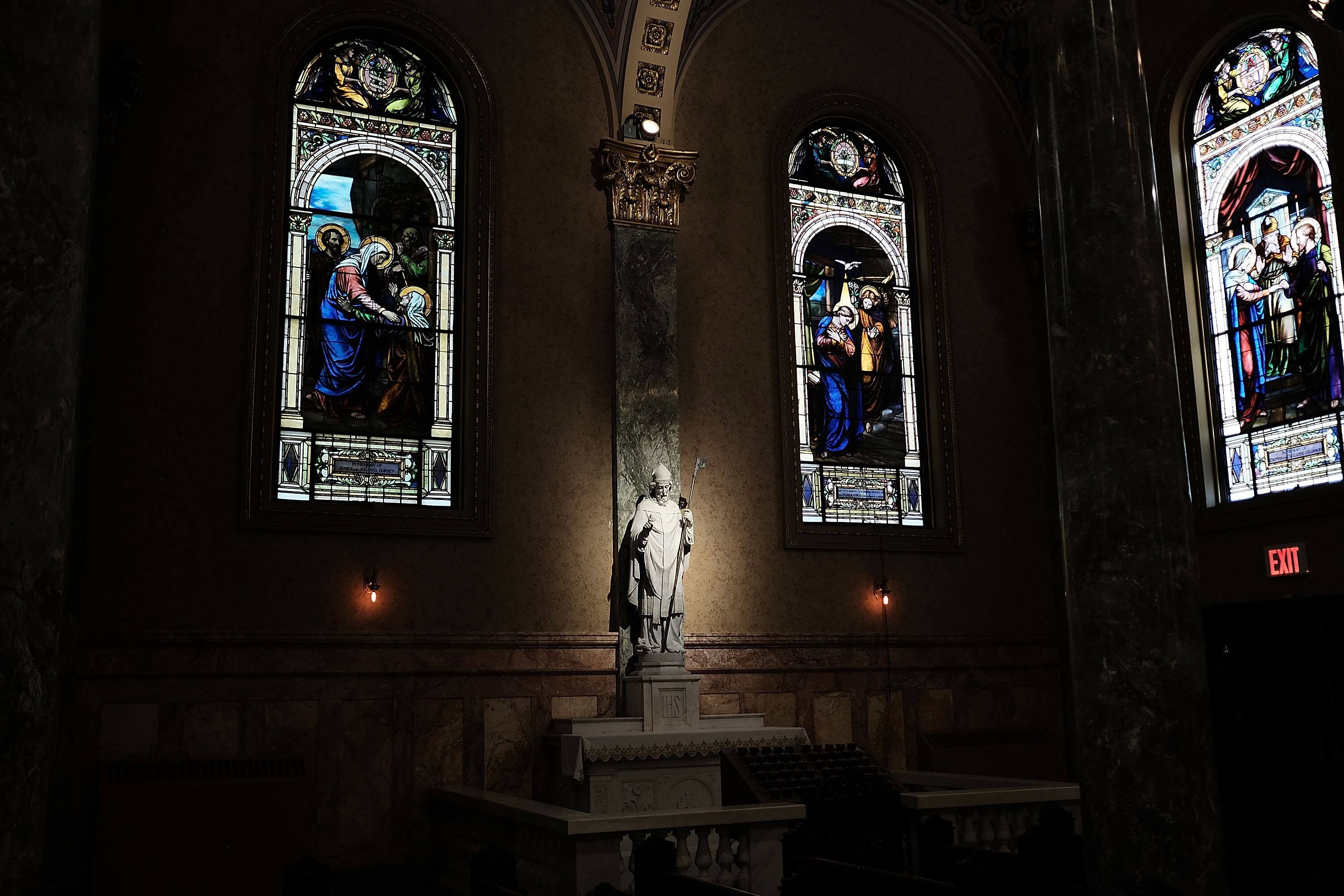 P&eacute;dophilie: 216 000 victimes de religieux en France depuis 1950