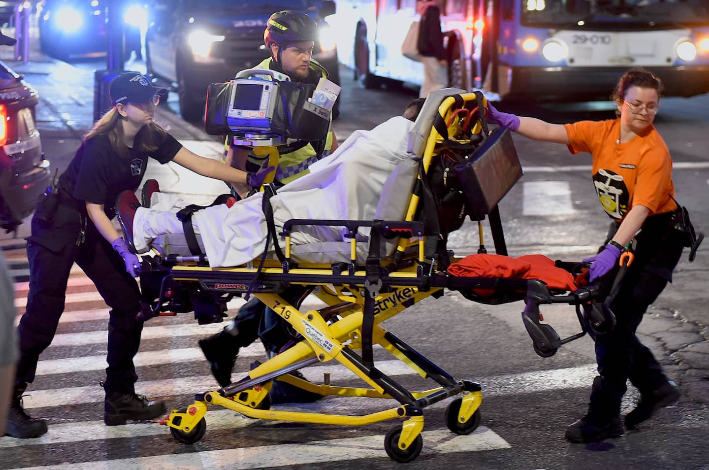 Nuit mouvementée: deux agressions armées surviennent en quelques heures à Montréal