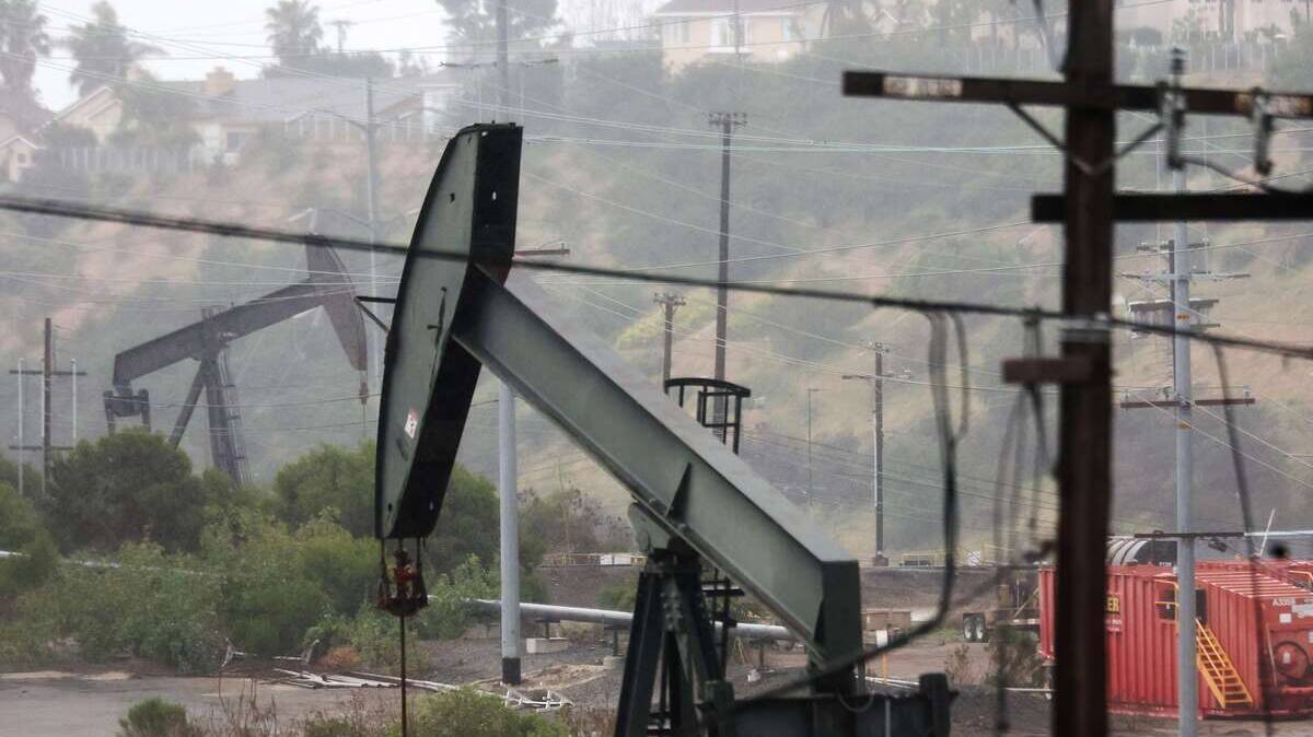 Le Brent clôture sous les 100 dollars, une première depuis avril