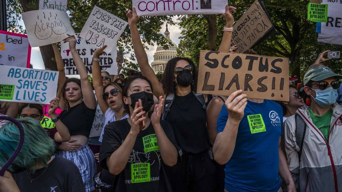 #roevwade: dans le chaos, les femmes s’unissent