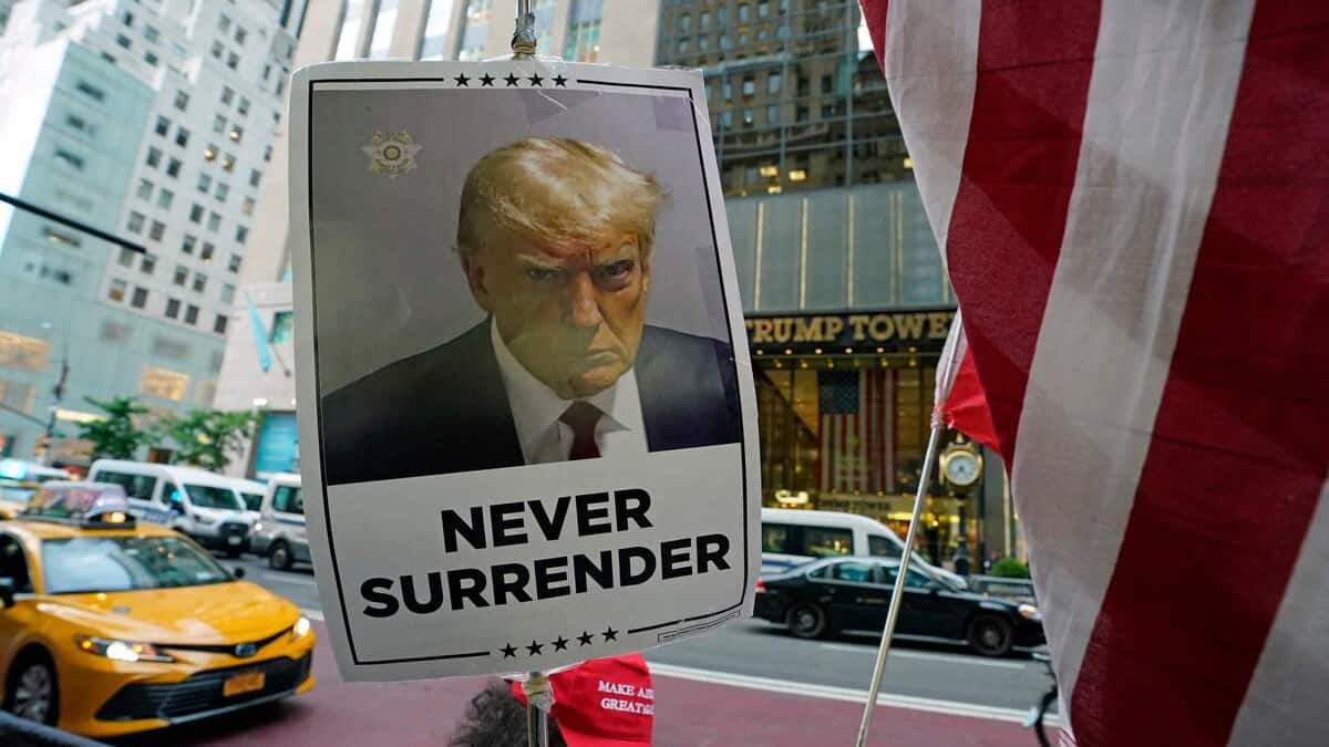 Vague de violence en ligne contre le juge et les jurés du procès de Donald Trump