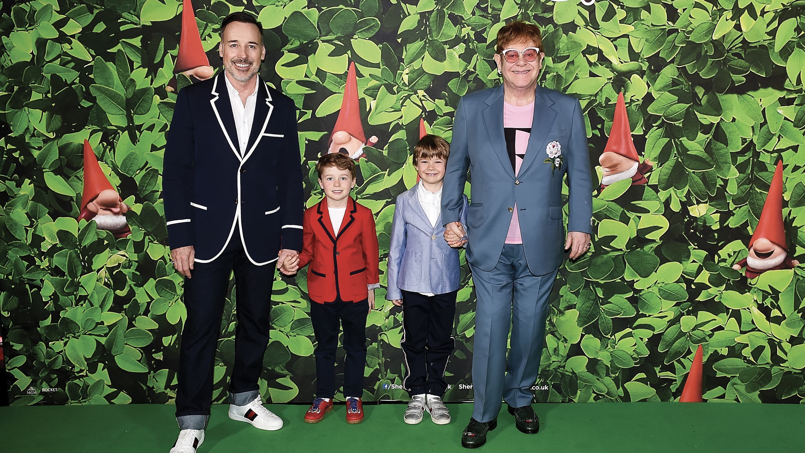 Elton John, son mari et leurs deux enfants.
