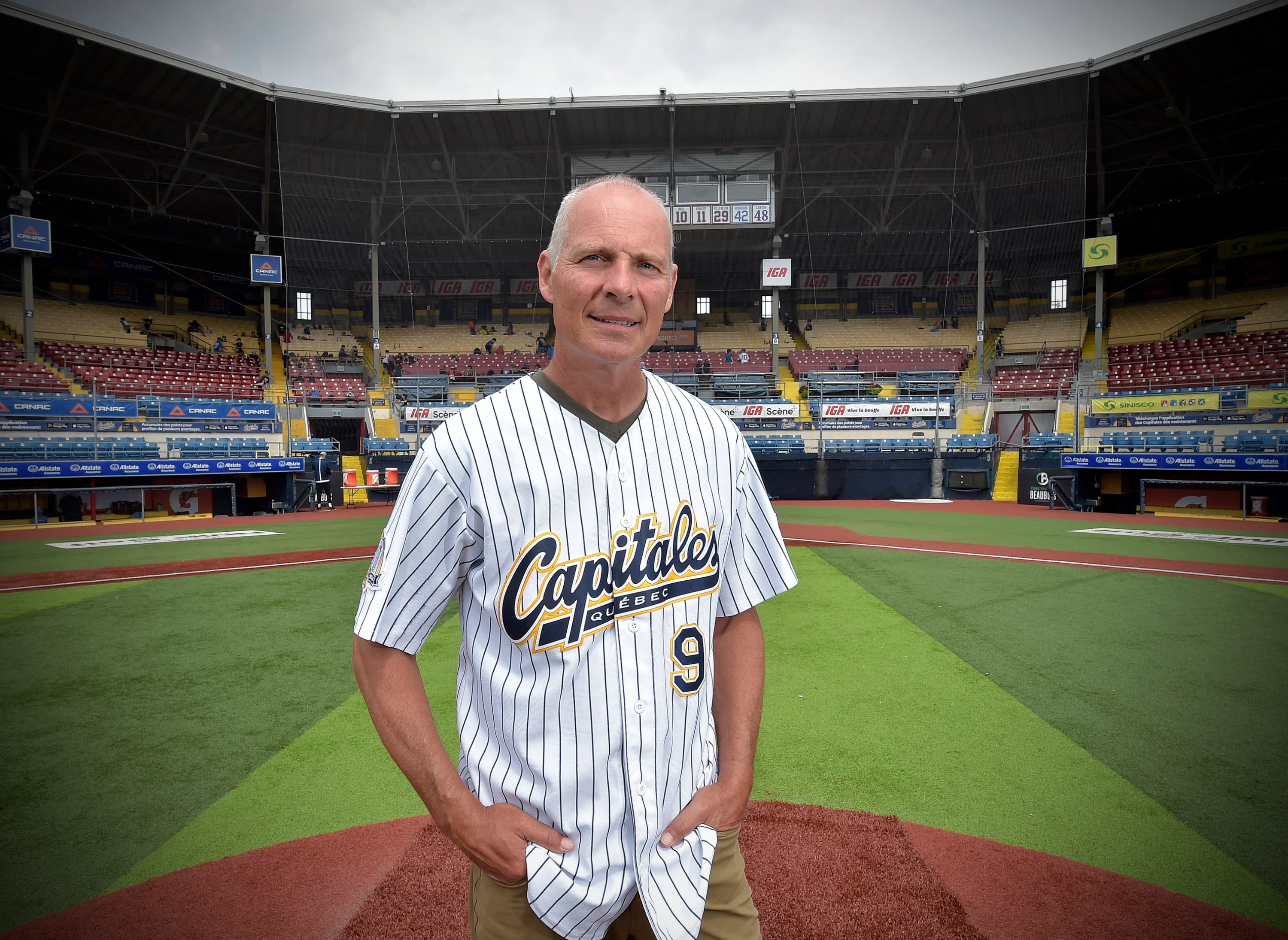 «J’ai passé plus de temps au stade qu’à la maison»: Michel Laplante fier d’être honoré samedi par les Capitales