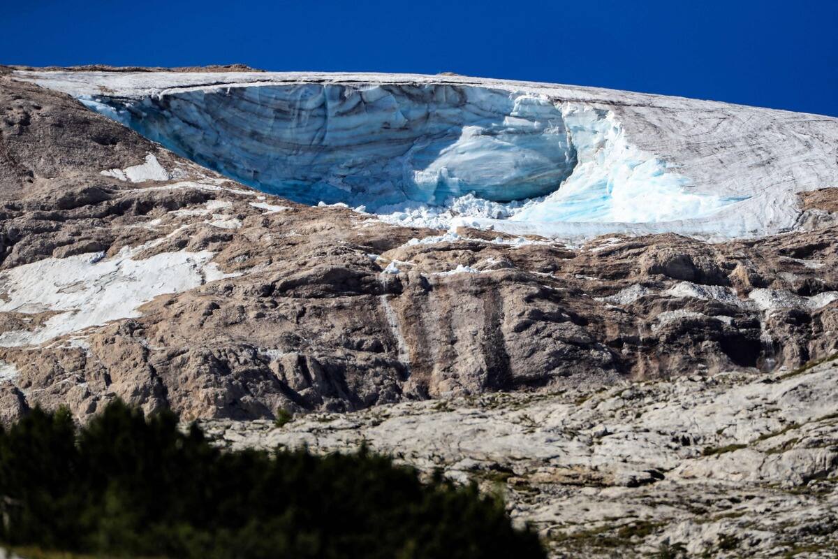 L'effondrement d'un glacier en Italie li&eacute; au r&eacute;chauffement climatique