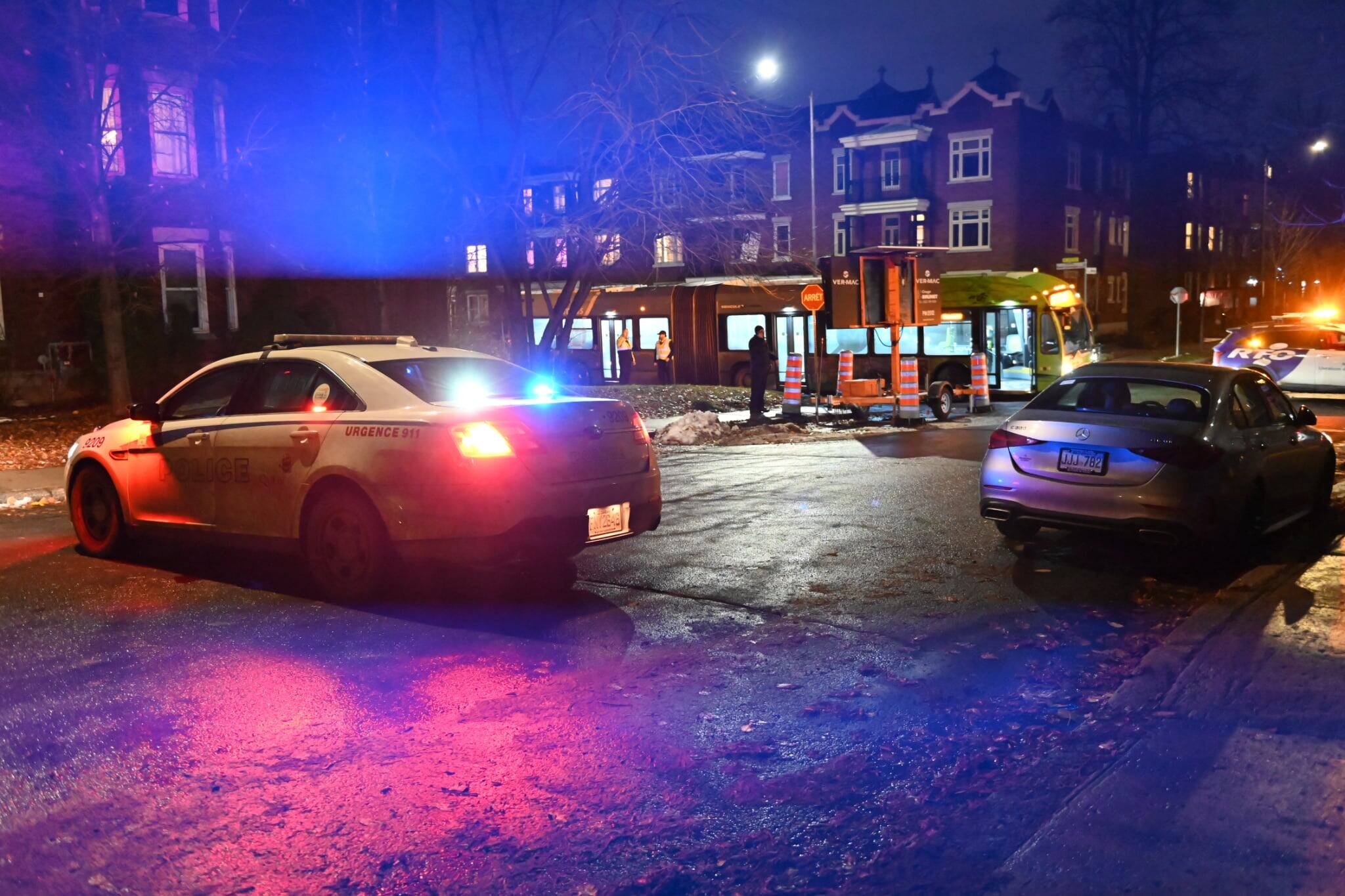 Une piétonne est grièvement blessée par un autobus du RTC à Québec | JDQ