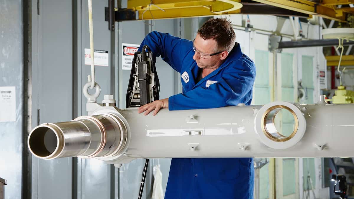 Sièges sociaux: Québec veut mettre la Caisse au pas