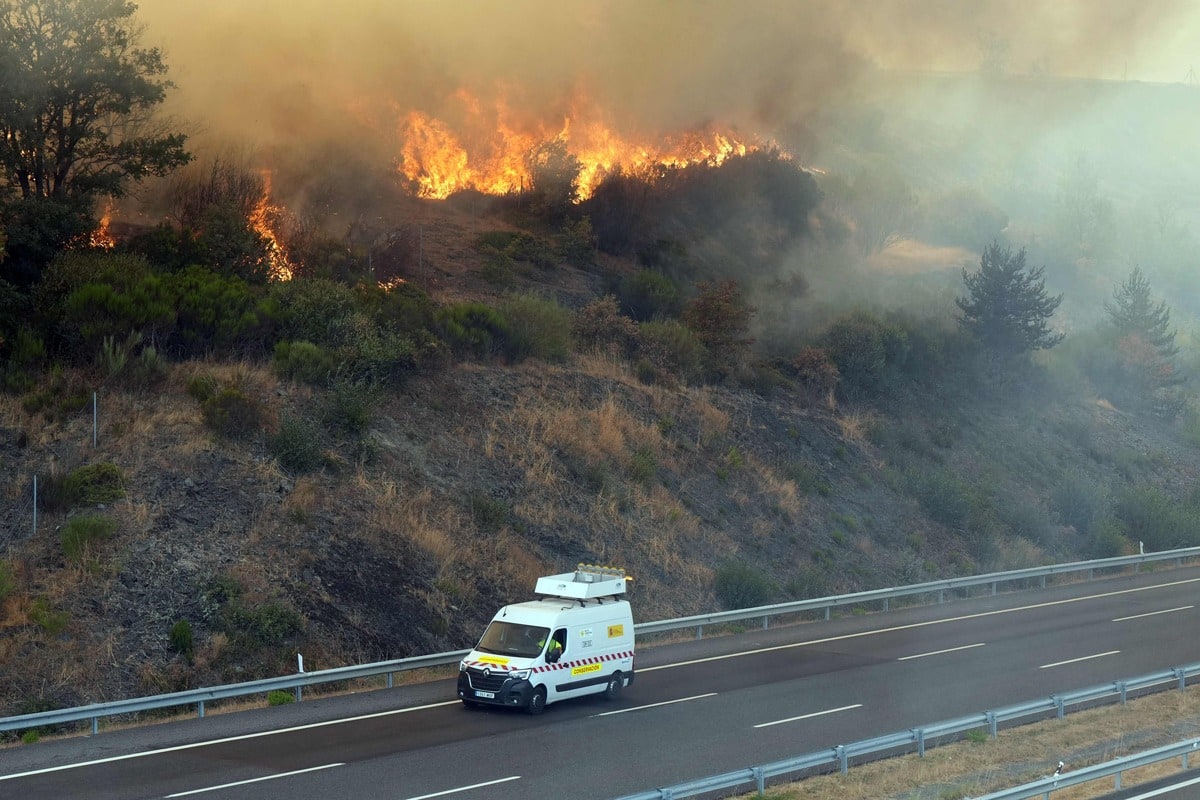 Des incendies ravagent l'Espagne et le Portugal